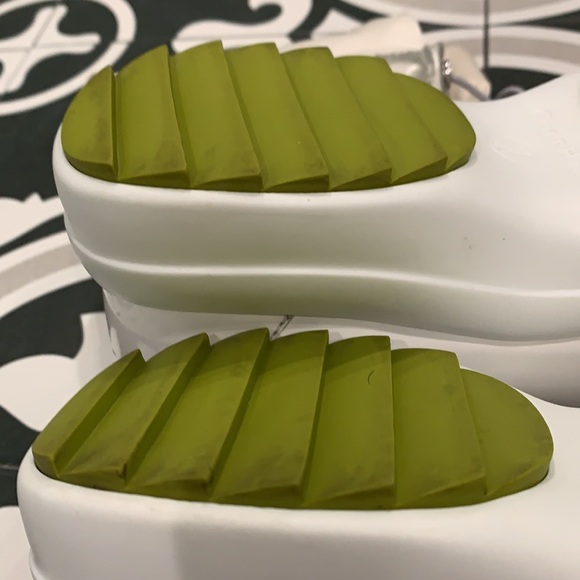 Cole Haan WP winter boots with shearling lining - Picture 14 of 16